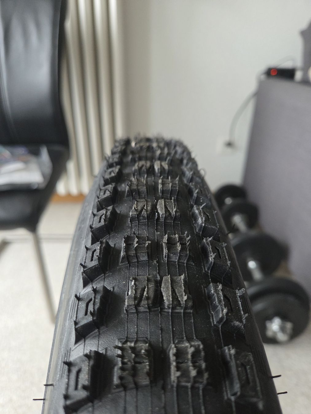 Specialized Pneumatici & Ruote complete: Specialized Butcher Grid Gravity T9 29x2.3 – Nuovo (secondo la descrizione) da Winterthur venduto da TheMatrixHasYou 3