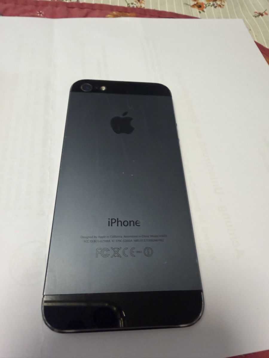 Apple Telefoni cellulari / Smartphones: 2 iPhone 5  – Usato da Weinfelden venduto da Karvac 2