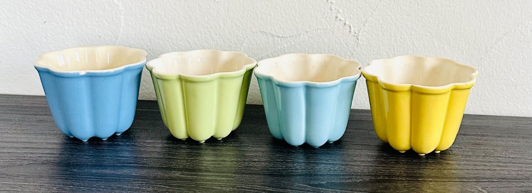Rössler Teglie da forno: 4 Rössler Pudding Form div. Farben Ø 9 cm – Usato da Zürich venduto da brazerola 1