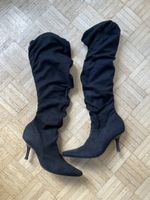 Hohe Stiefel in Wildlederoptik