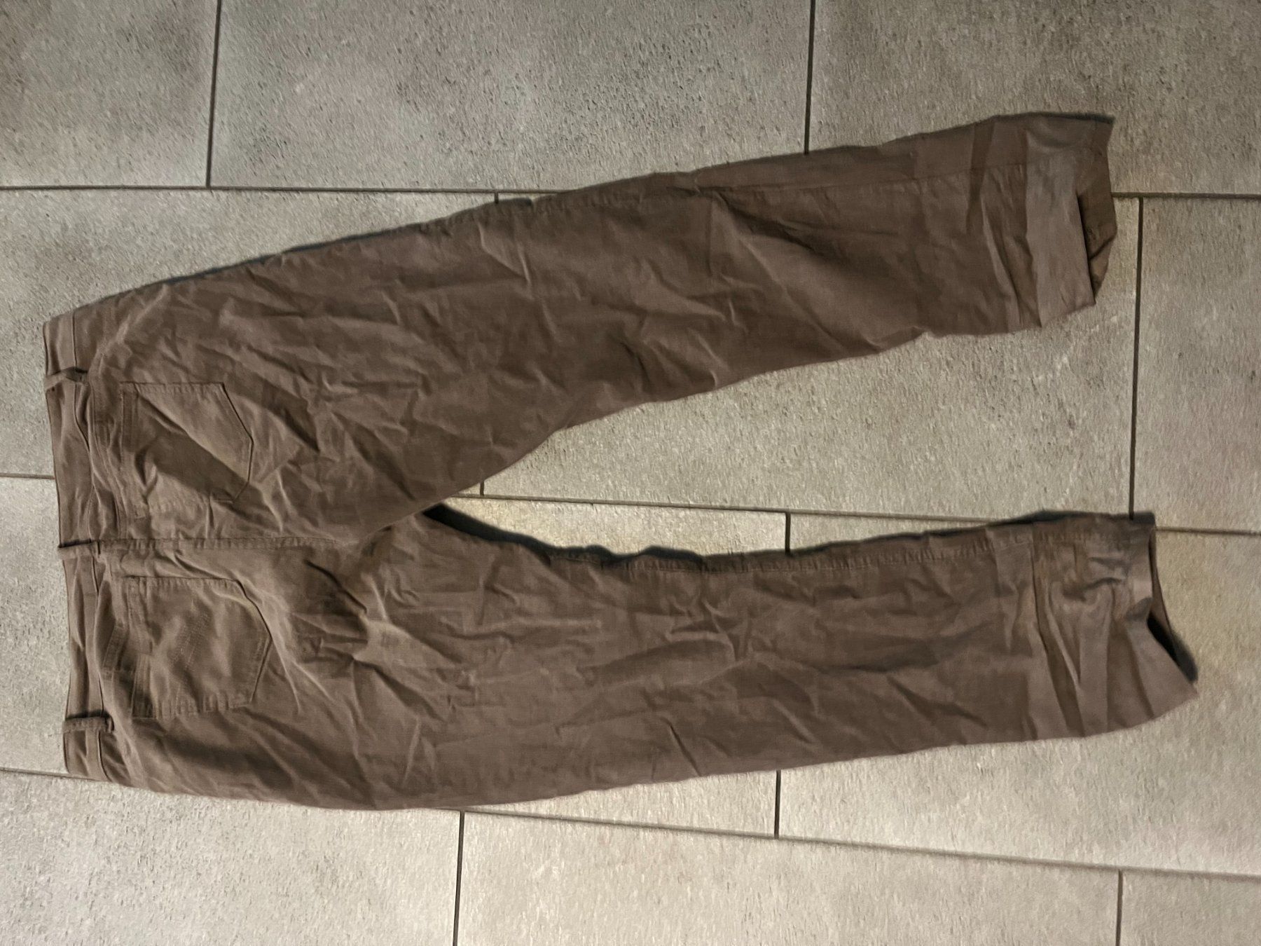 Pantalons: braunes Matching Set – D'occasion à Solothurn par Floefi 1