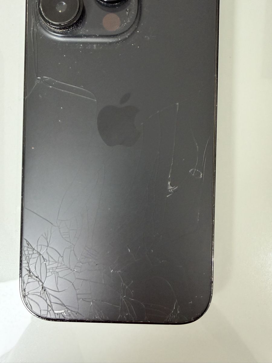 Apple Telefoni cellulari / Smartphones: Iphone 14 Pro – Usato da Dietikon venduto da eli_cy5t 3