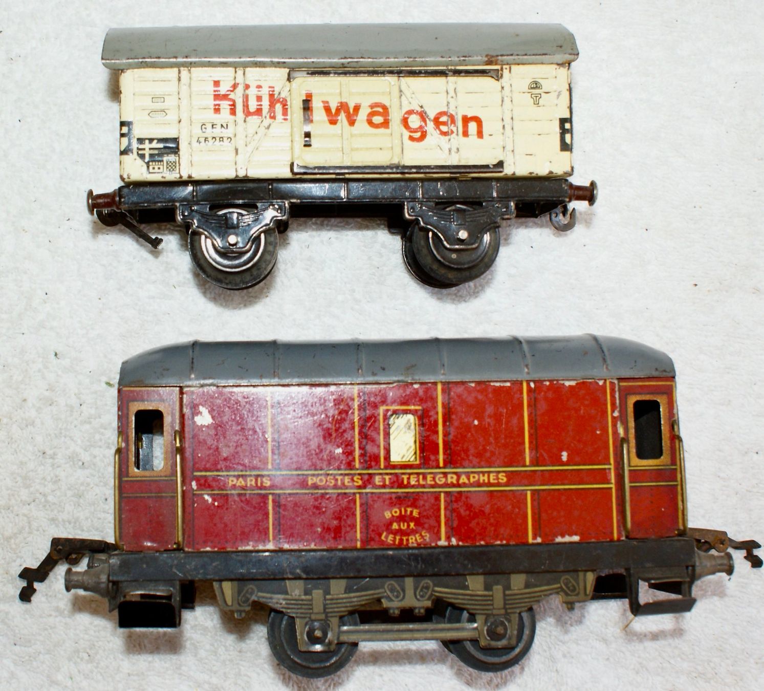 Modellini di ferrovie: 2 wagons marchandises  ,  échelle 0 – Usato da Morrens VD venduto da alain50 1