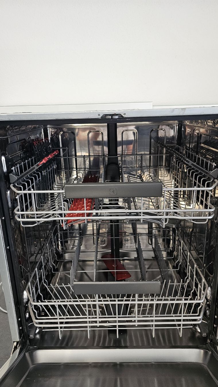 Electrolux Lavastoviglie: Electrolux Geschirrspüler Luxe Euronorm – Usato da Rothrist venduto da PhilipsAurea 3