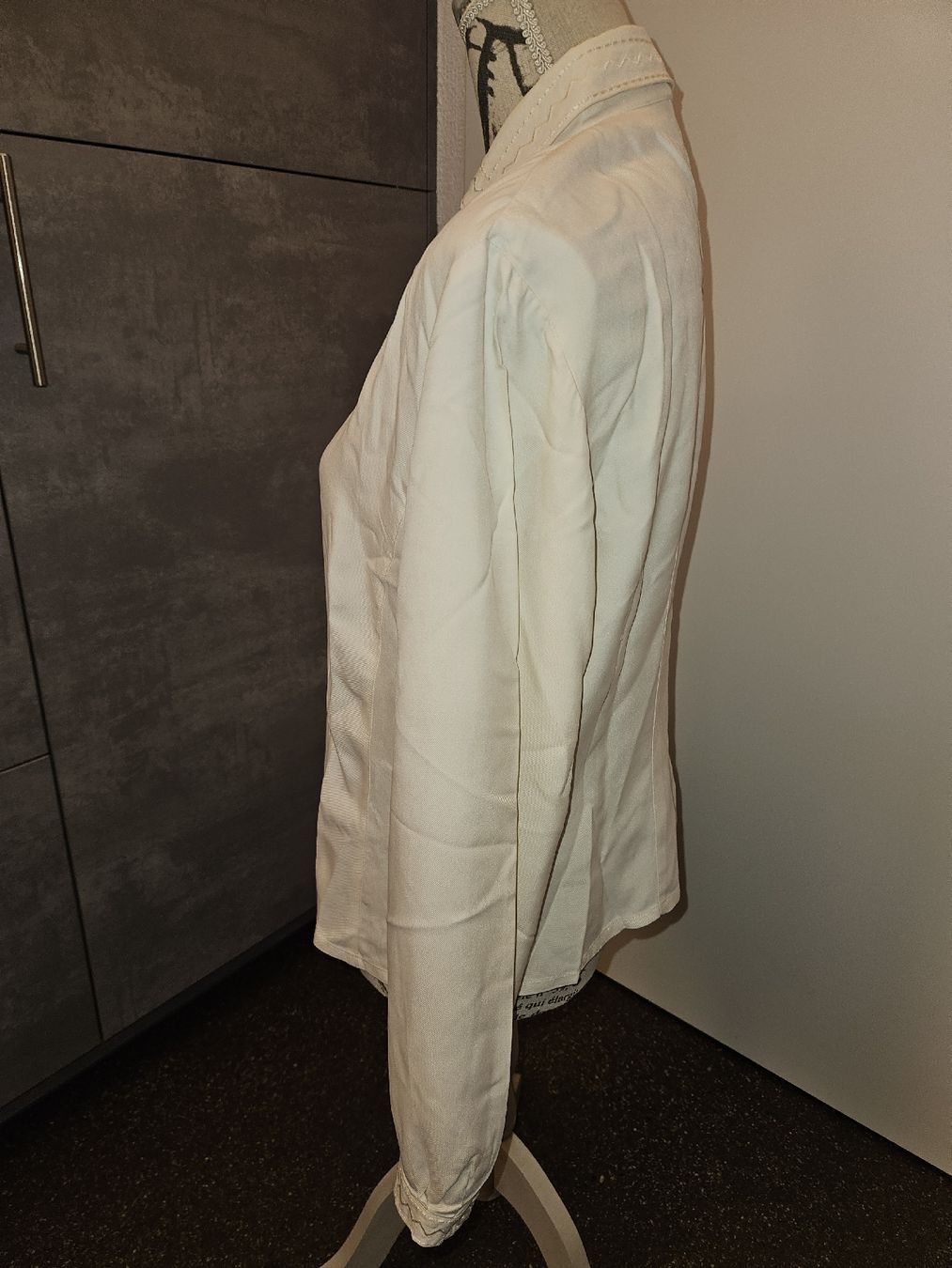 Camicette: Mondi Seidenbluse, Gr. 40, beige – Usato da Anwil venduto da tamoos 1