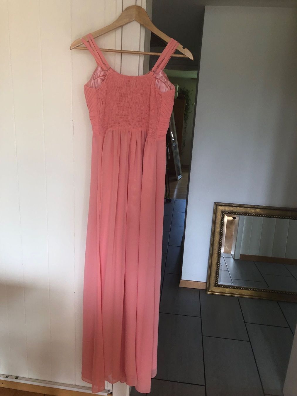 Agnona Vestiti: Wunderschönes Ballkleid - lachsfarbig – Usato da Krattigen venduto da Jochebed 1