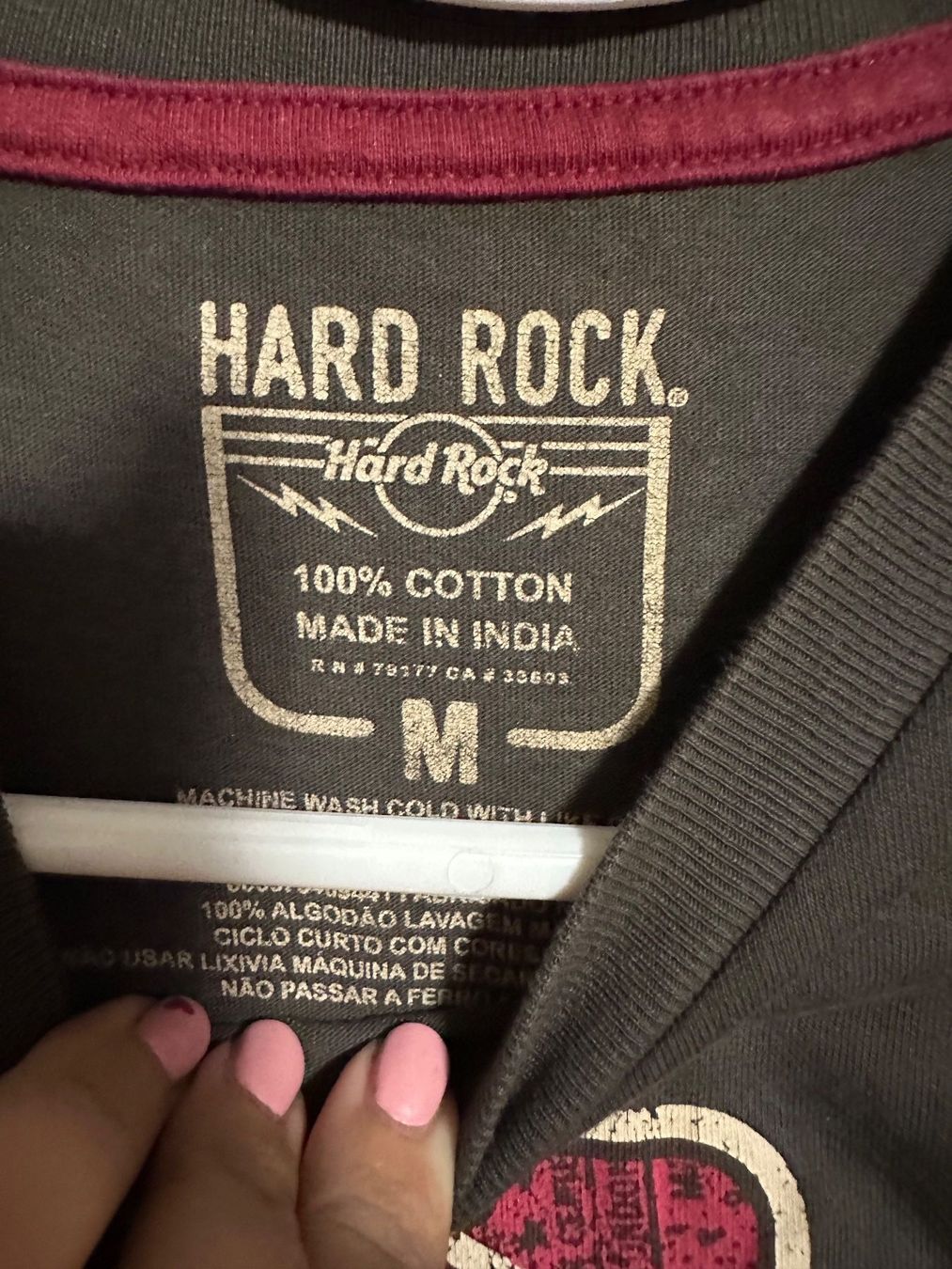 Hard Rock Cafe T-shirts: Hard Rock Cafe Lisbon (M) – D'occasion à Schaan par Hermine2018 1