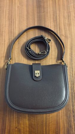 Handgemachte Ledertasche NP Fr. 140.–