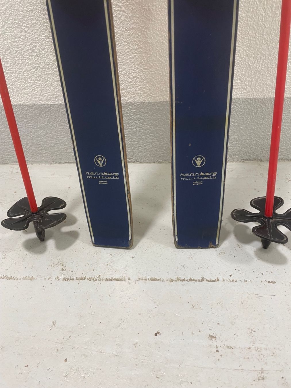 Sci: Ski, Kinderski von ca. 1960 mit Stöcken – Usato da Menziken venduto da fiat-500 3