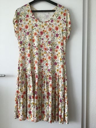 SOMMERKLEID RÖSCH BLUMENDESIGNE GR. 36