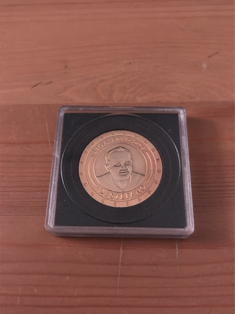 Medaglie: Real Madrid 30th Anniversary Commemorative Coin - Sealed – Nuovo (secondo la descrizione) da Zollikon venduto da SummitCollectibles 1