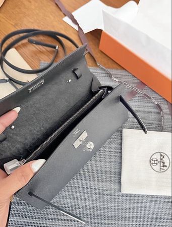 Hermes Kelly to Go Neu!