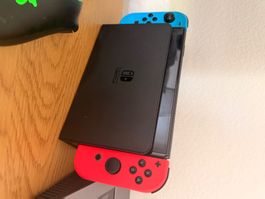 Nintendo Switch OLED + Spiele – Sehr guter Zustand