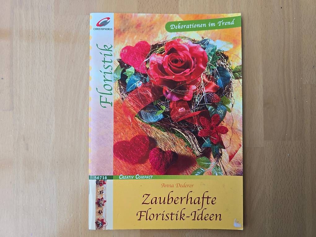 Libri: Zauberhafte Floristik-Ideen – Usato da Knutwil venduto da Geschenksatelier