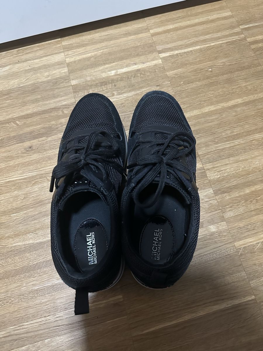 Michael Kors Scarpe da donna: Michael Kors Sneaker Grösse 39 super Zustand! – Usato da Basel venduto da Zekoo. 3