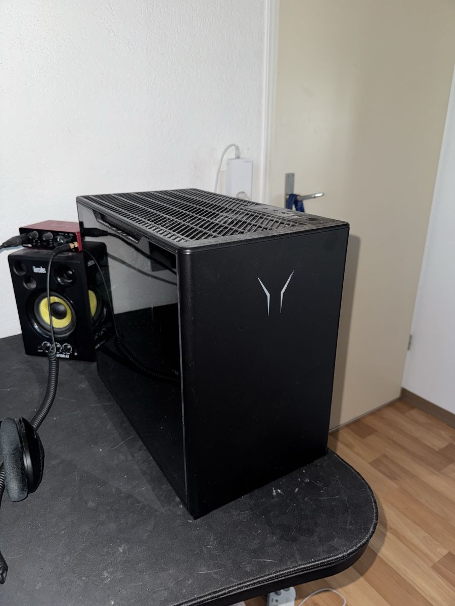 PC: Erazer Gaming PC mit GeForce RTX uvm. – Usato da Rothrist venduto da tit_8nb6 1