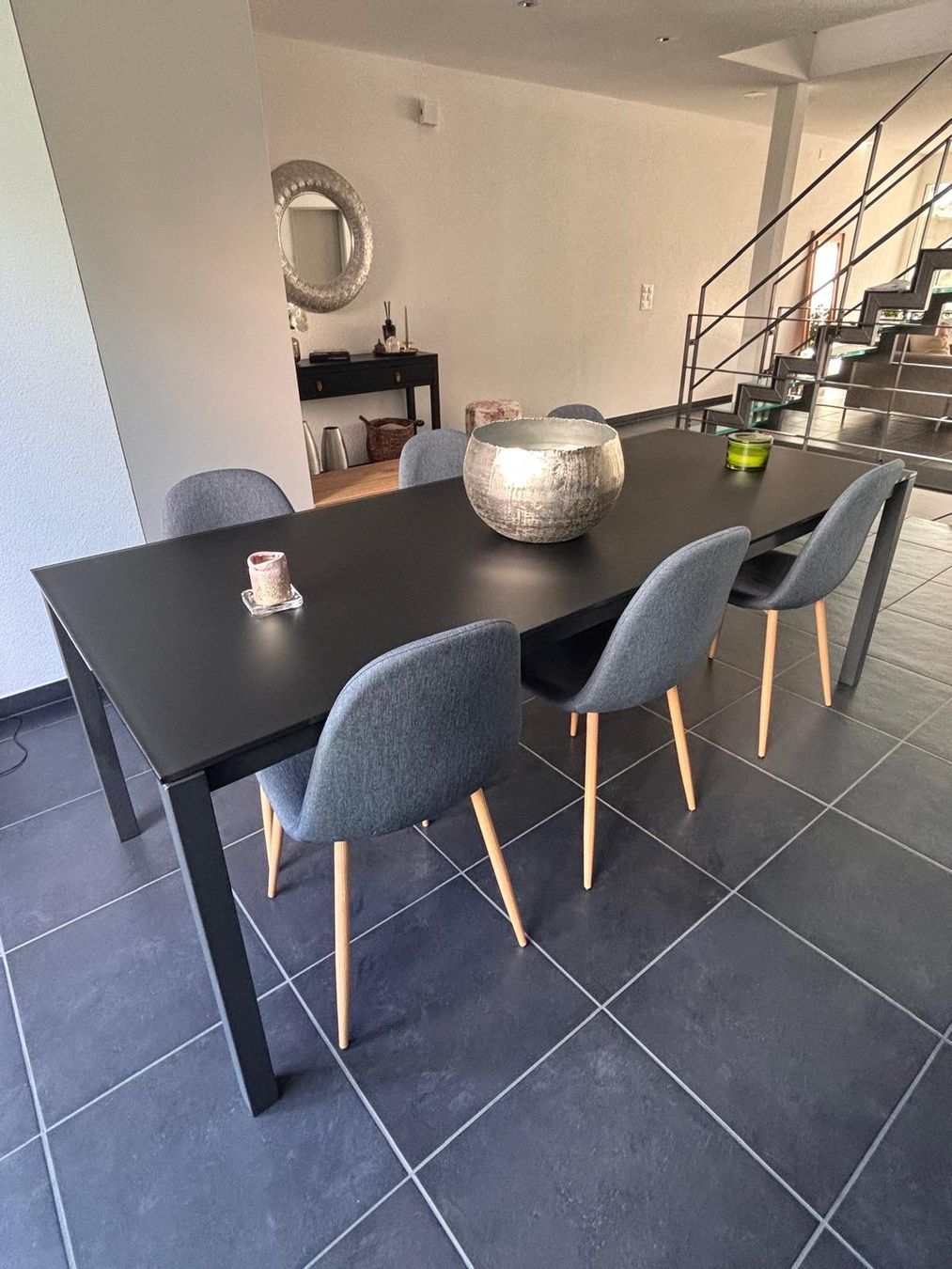 Interio Tavoli: Table en verre mate noir  220/90 cm – Nuovo (secondo la descrizione) da Biel/Bienne venduto da Betty74