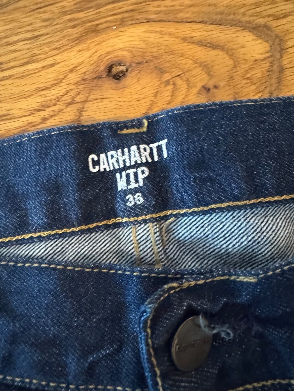 Carhartt Jeans: Carhartt Newel Pant – Usato da Zürich venduto da sell_my_stuff 2