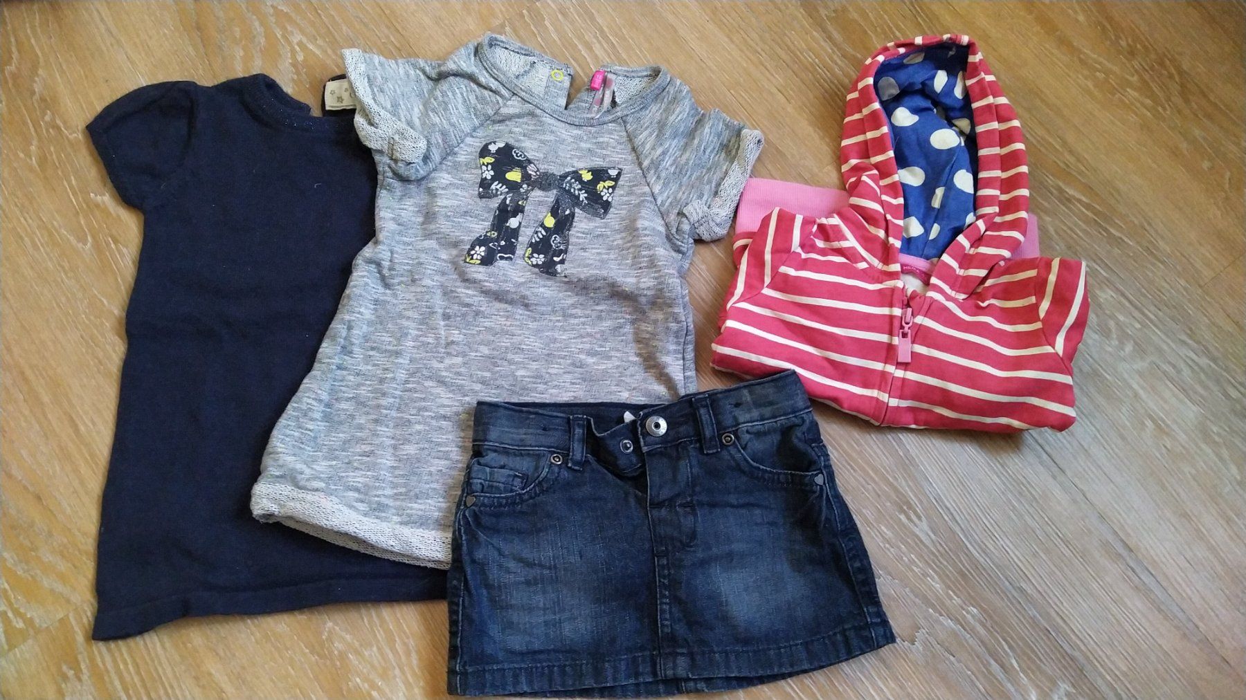 Lotti & Set di vestiti: Kleiderpaket gr. 74 – Usato da Kappel SO venduto da teiger83 2