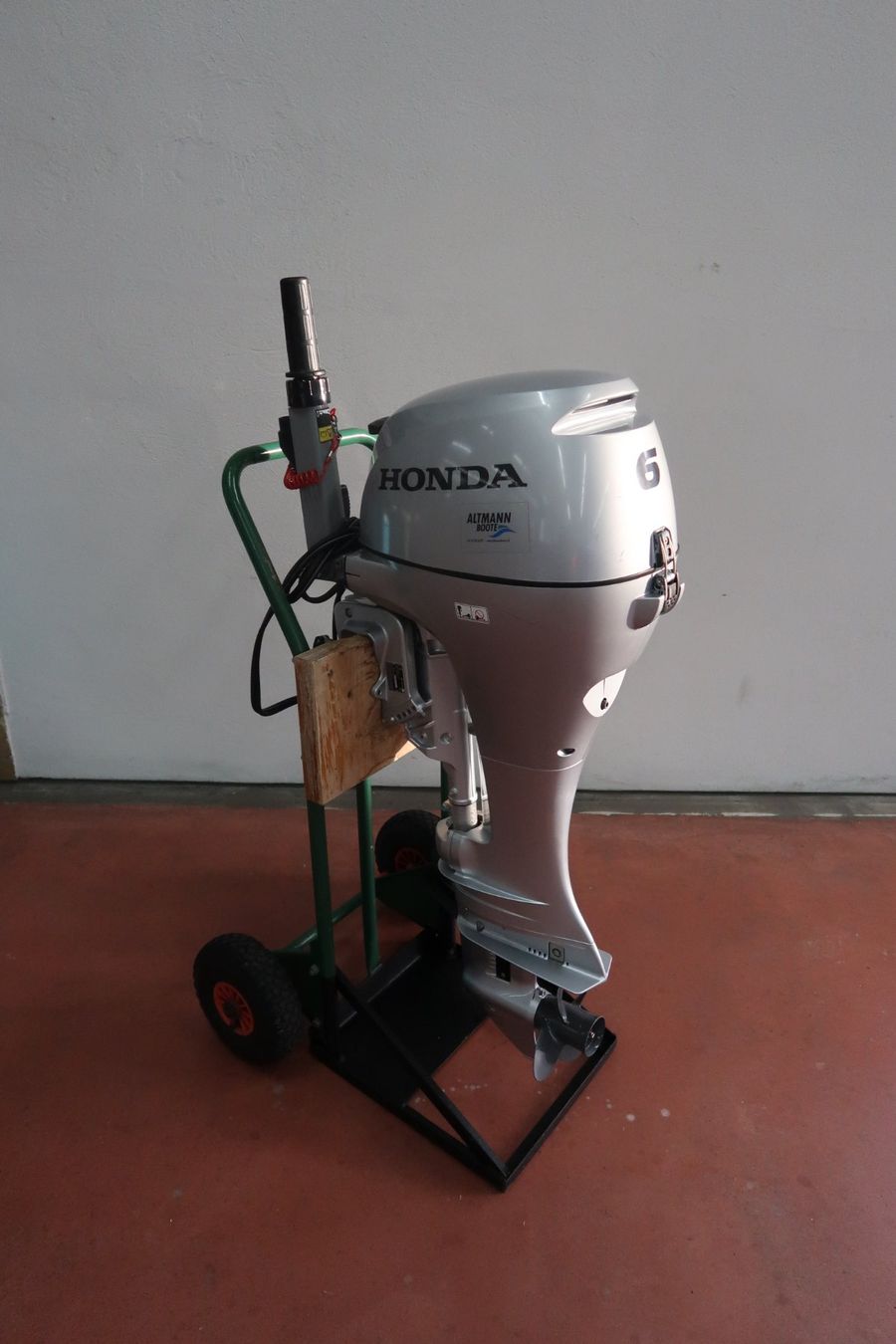 Honda Moteurs: Aussenborder Honda BF6 DK2E – D'occasion à Büsingen par garagealtmann