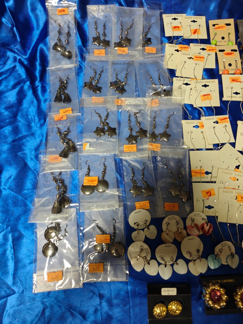 Sonstiger Schmuck: Konvolut Modeschmuck Ohrringe – Neu und originalverpackt aus Gutenswil von Vulcano21 2