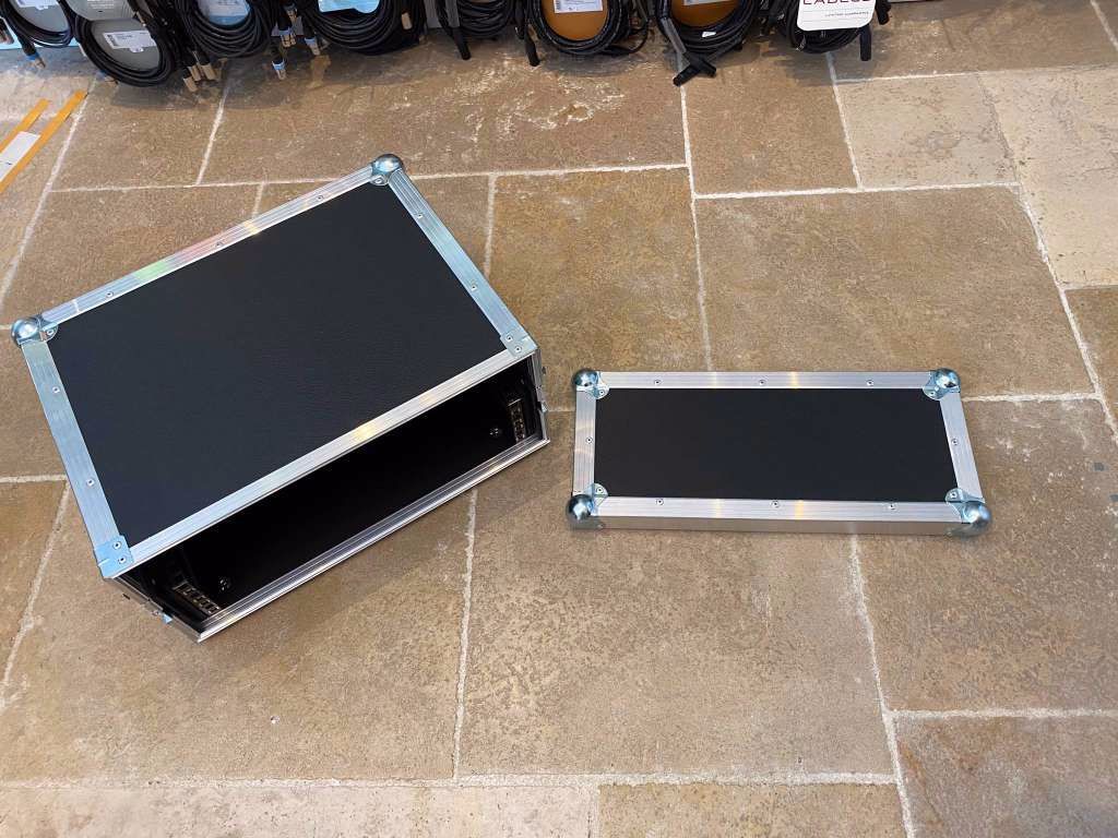 Altri accessori: Flightcase pour table de mixage rack 19" 8U neuf – Nuovo (secondo la descrizione) da Gland venduto da musiquegland 3