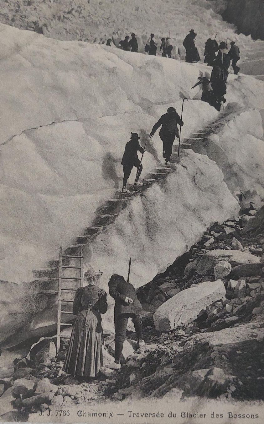 Cartoline postali: CHAMONIX - Traversée du Glacier des Bossons – Usato da Delémont venduto da Domdom1