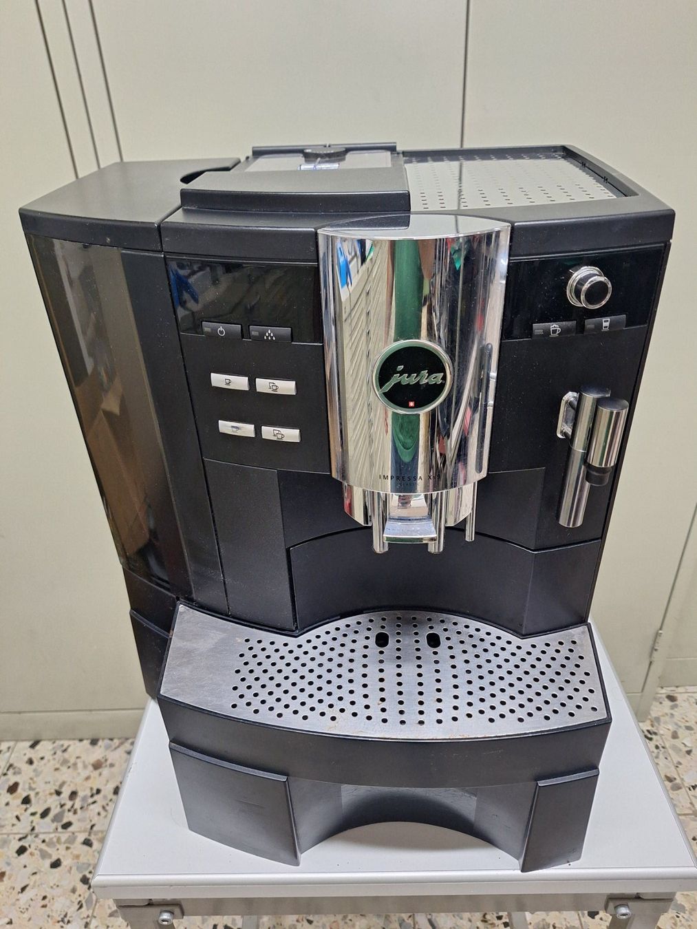 Jura Kaffeemaschinen & Espressomaschinen: Machine à café JURA IMPRESSA XS9 – Defekt aus Laconnex von Patkek29