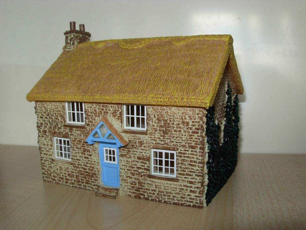 Modelleisenbahnen: H0e: Englisches Landhaus – Neu (gemäss Beschreibung) aus Oberrieden von Hobbyschiff