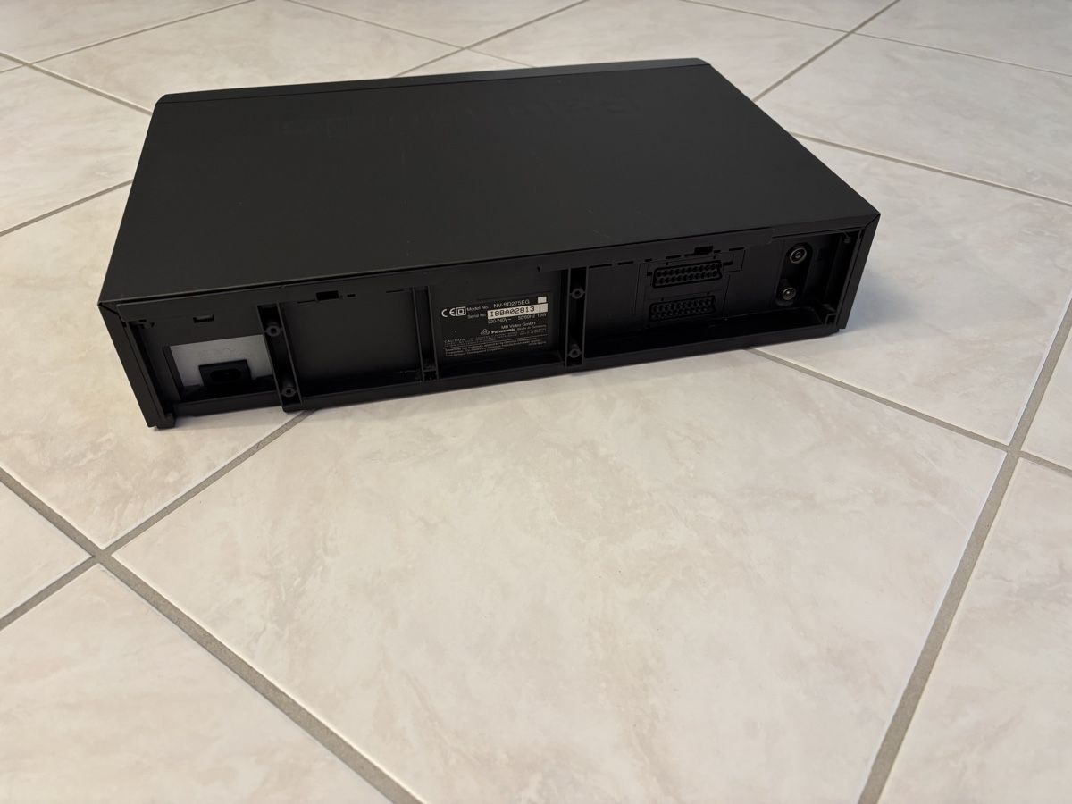 Panasonic Registratori: Panasonic Videorecorder NV-SD275 – Usato da Zufikon venduto da eskilt 2