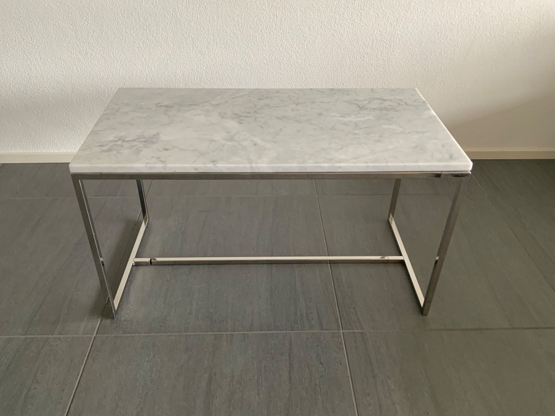 Tische: Beistelltisch Marmor Weiss – Gebraucht aus Kriens von tschelina 1