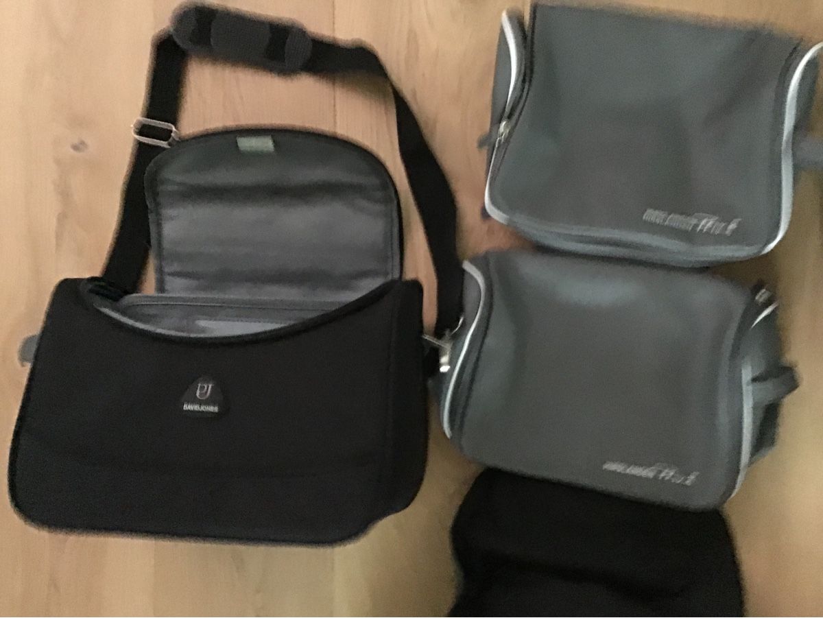 Taschen: Diverse Taschen – Gebraucht aus Zürich von asa_h6mb 2