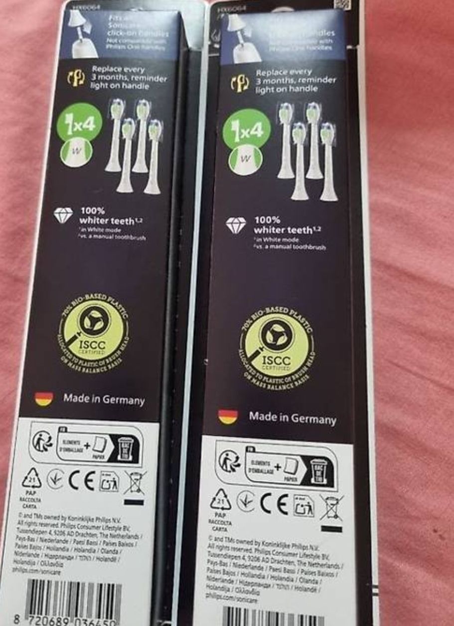 Philips Sonicare Cura dei denti: Philips Sonicare W2 Optimal White, 2x4 brossettes neuves – Nuovo e nell'imballaggio originale da Genève venduto da mei_d6lr 1
