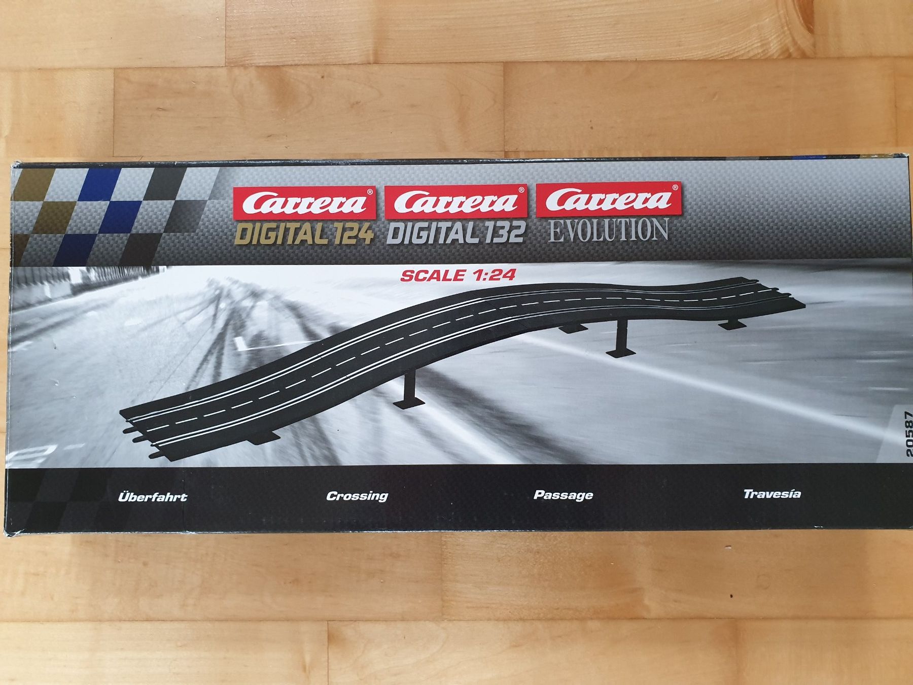 Carrera Piste: Carrera Evo/Digital Überfahrt – Nuovo (secondo la descrizione) da Therwil venduto da 200860