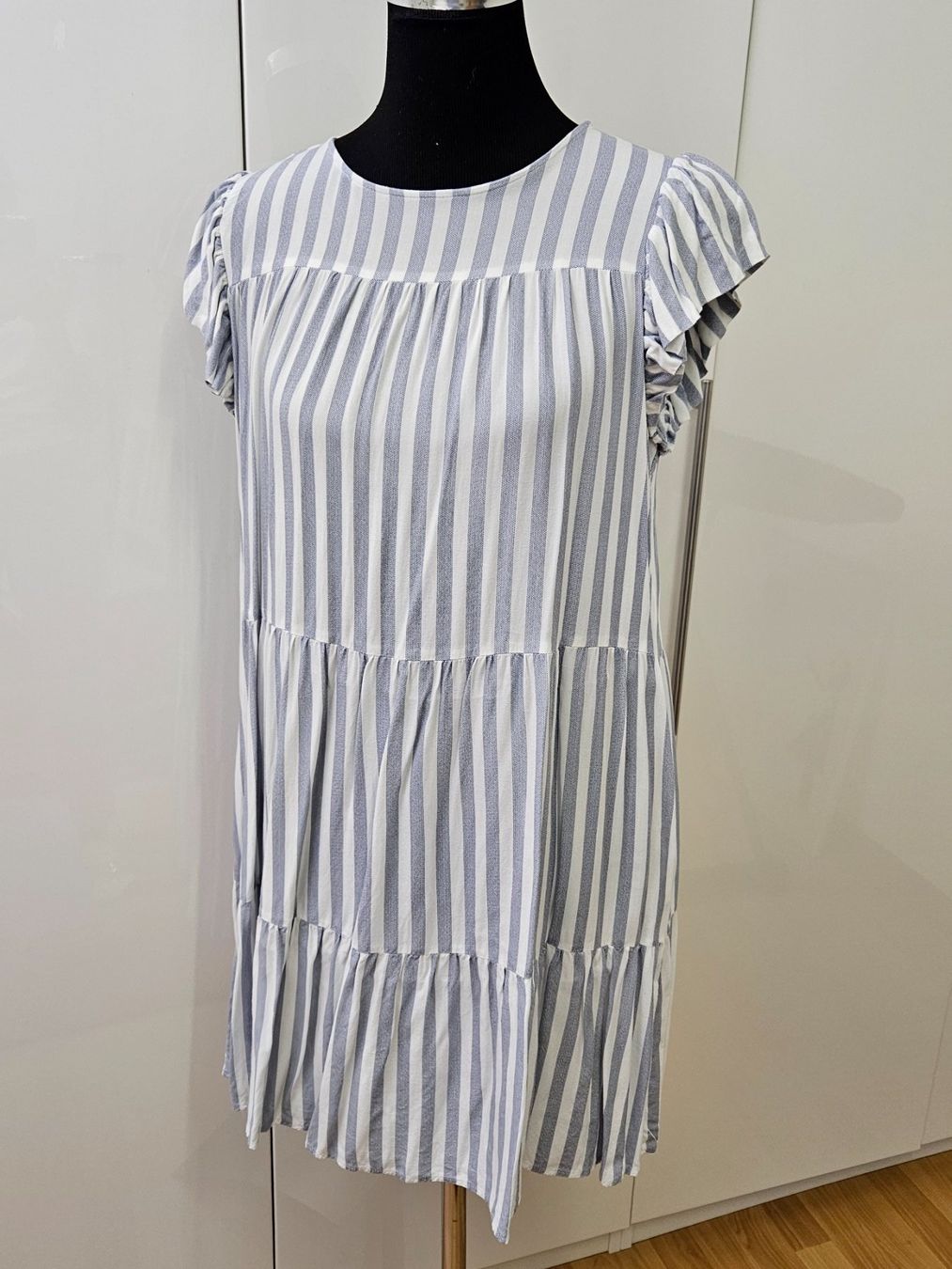 Vestiti: Kleid, Sommerkleid, Pigalle – Nuovo (secondo la descrizione) da Wiesendangen venduto da Sinhuk