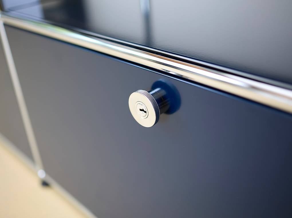USM Mobili TV: USM Haller Lowboard Stahlblau – Usato da Meinisberg venduto da atelier_TILIJA 7