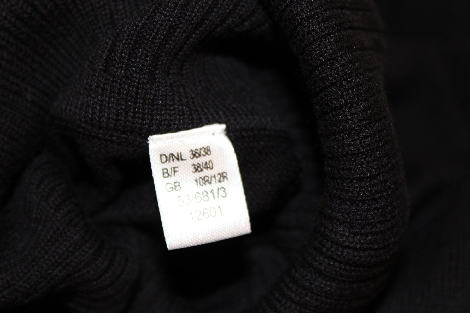 Maglioni & Felpe: Pullover – Usato da Schaan venduto da antikes_und_kurioses 4