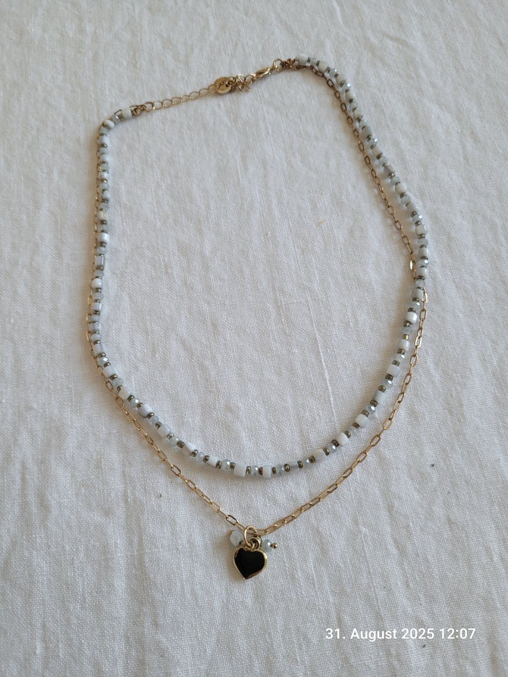 Ketten: Elegante Doppelkette mit Anhänger – Gebraucht aus Bünzen von Milly32 1