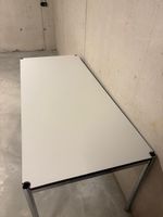 Lichtgrau USM Haller Tisch - gebraucht 