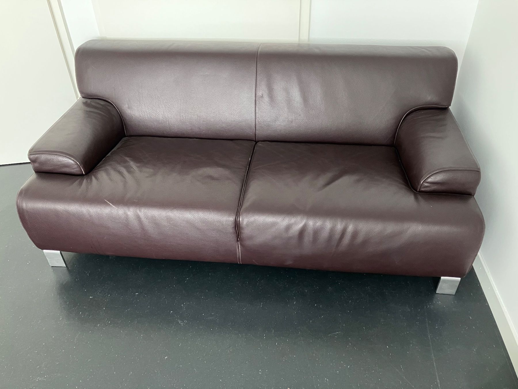 Interio Sofas: Braunes Ledersofa Interio – D'occasion à Zürich par graul