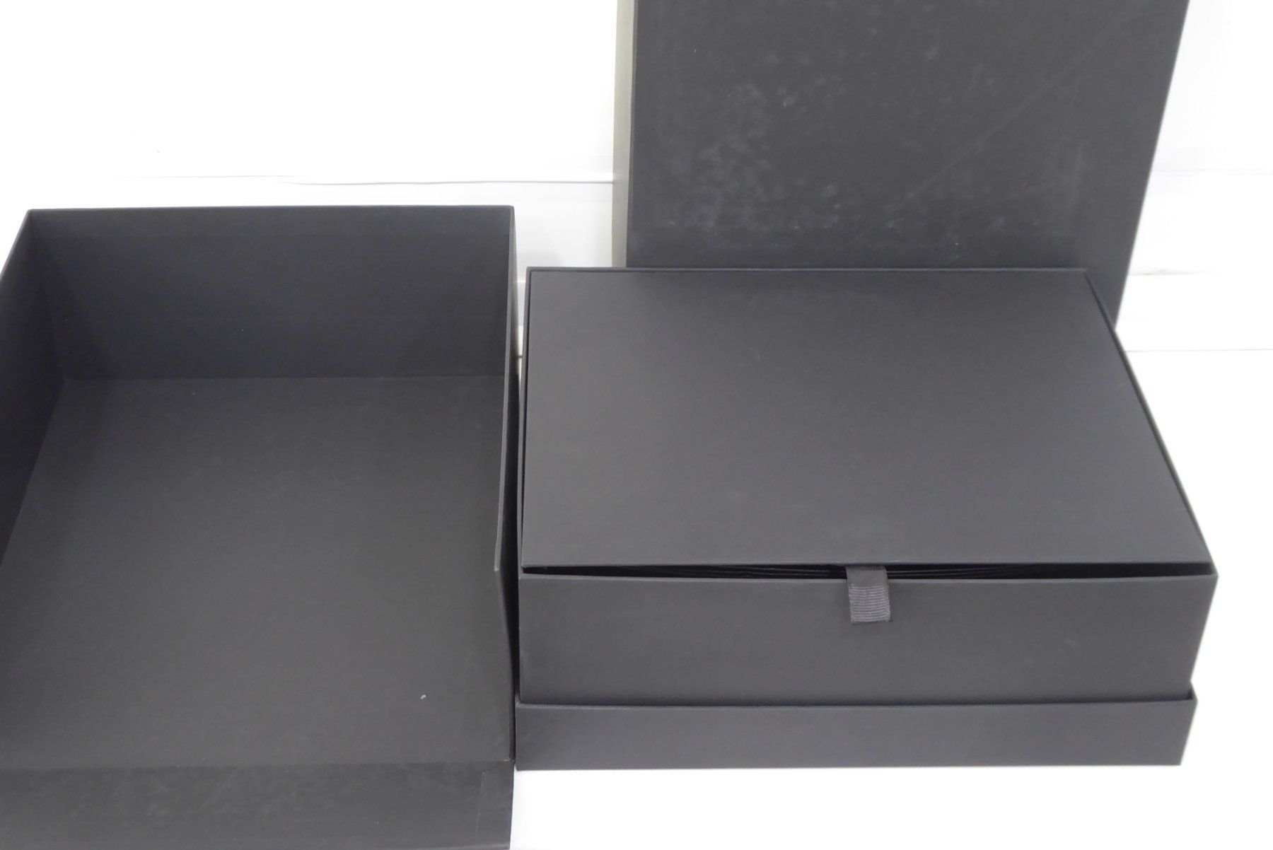 Richard Mille Boîtes de montres: Richard Mille box for watch – D'occasion à Geneve par adr_xk6n 6