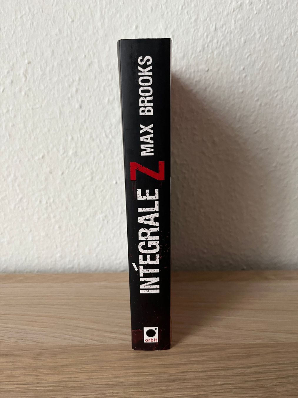 Libri: Intégrale Z - Max Brooks – Nuovo (secondo la descrizione) da Petit-Lancy venduto da cinrox 2