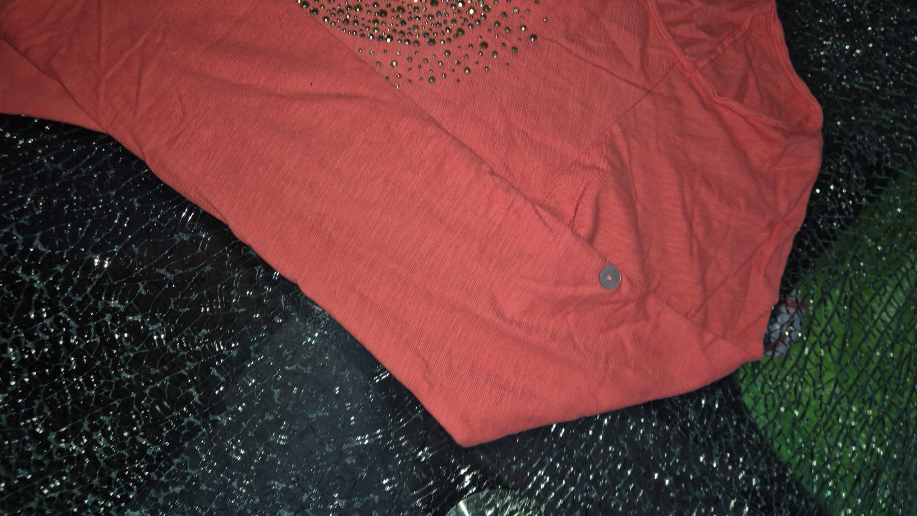 Canottiere & Pantaloni: Maglia corallo con cuore – Usato da Gordevio venduto da RUBY104 2