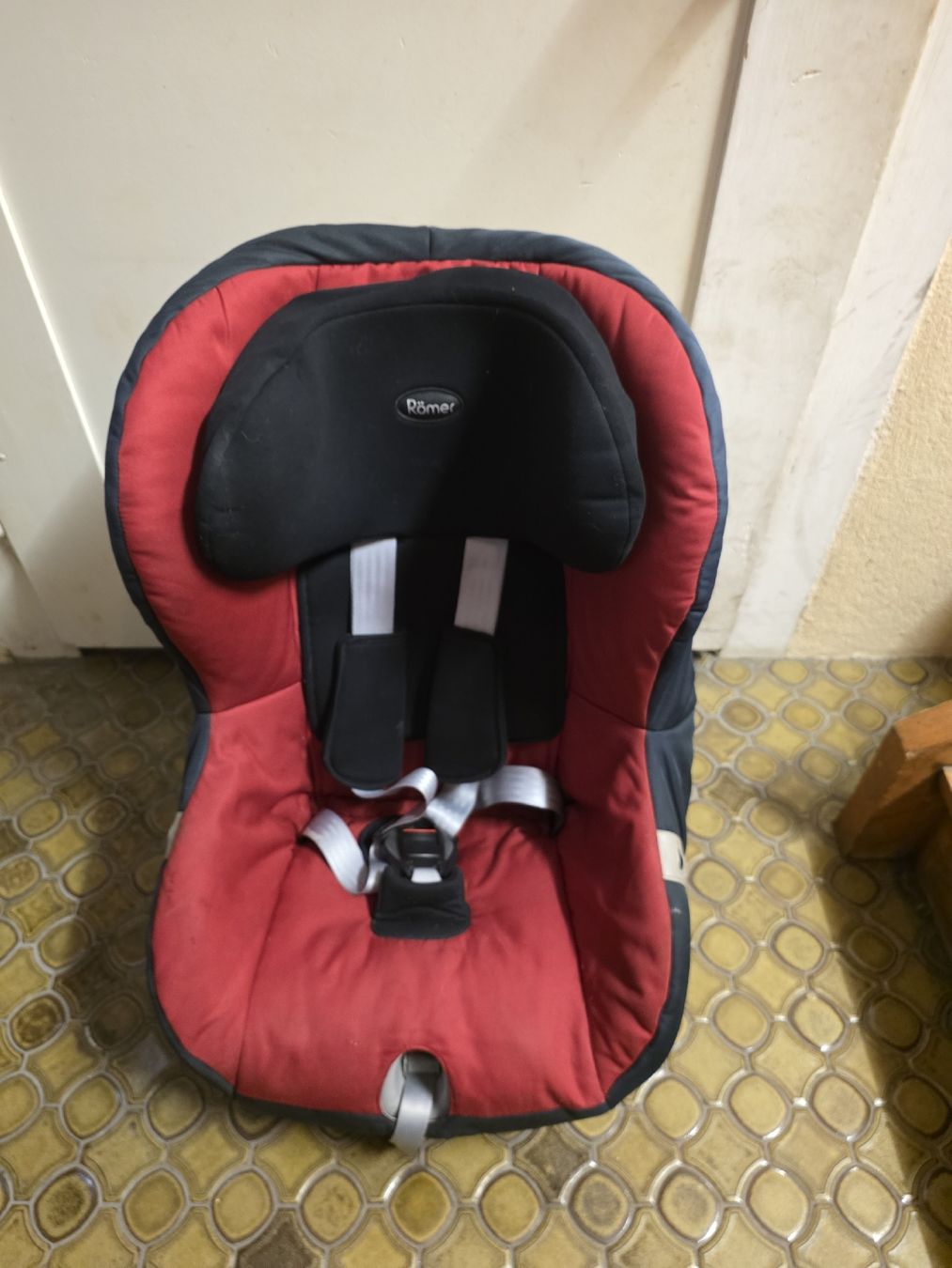 Britax Römer Seggiolini per auto: Römer Kindersitz Autositz - Sicher durch den Winter! – Usato da Buchs SG venduto da sch_2nyl 2