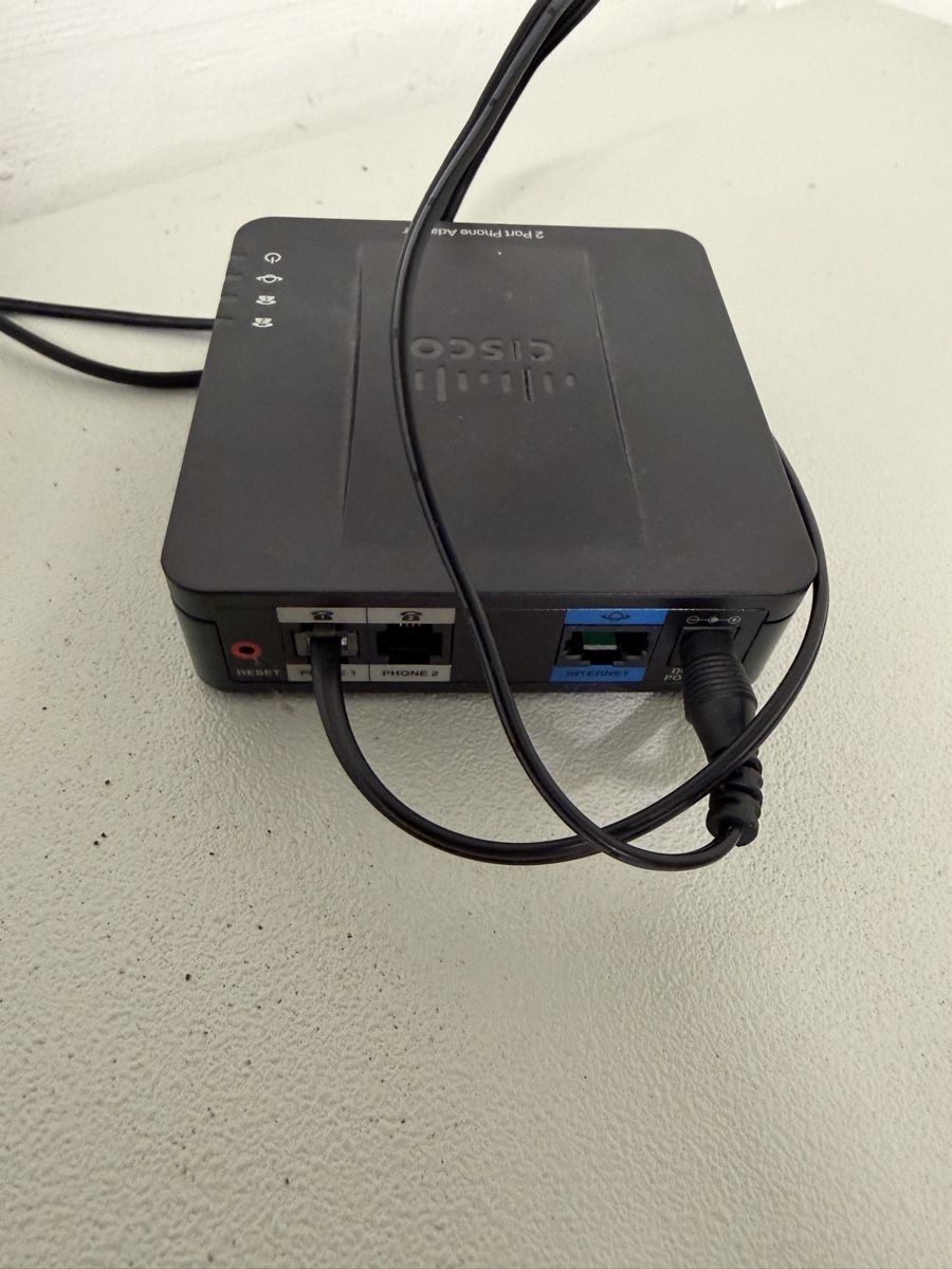 Cisco Lecteurs & Adaptateurs: Cisco 2 Port Phone Adapter – D'occasion à Steffisburg par Tim_36 2
