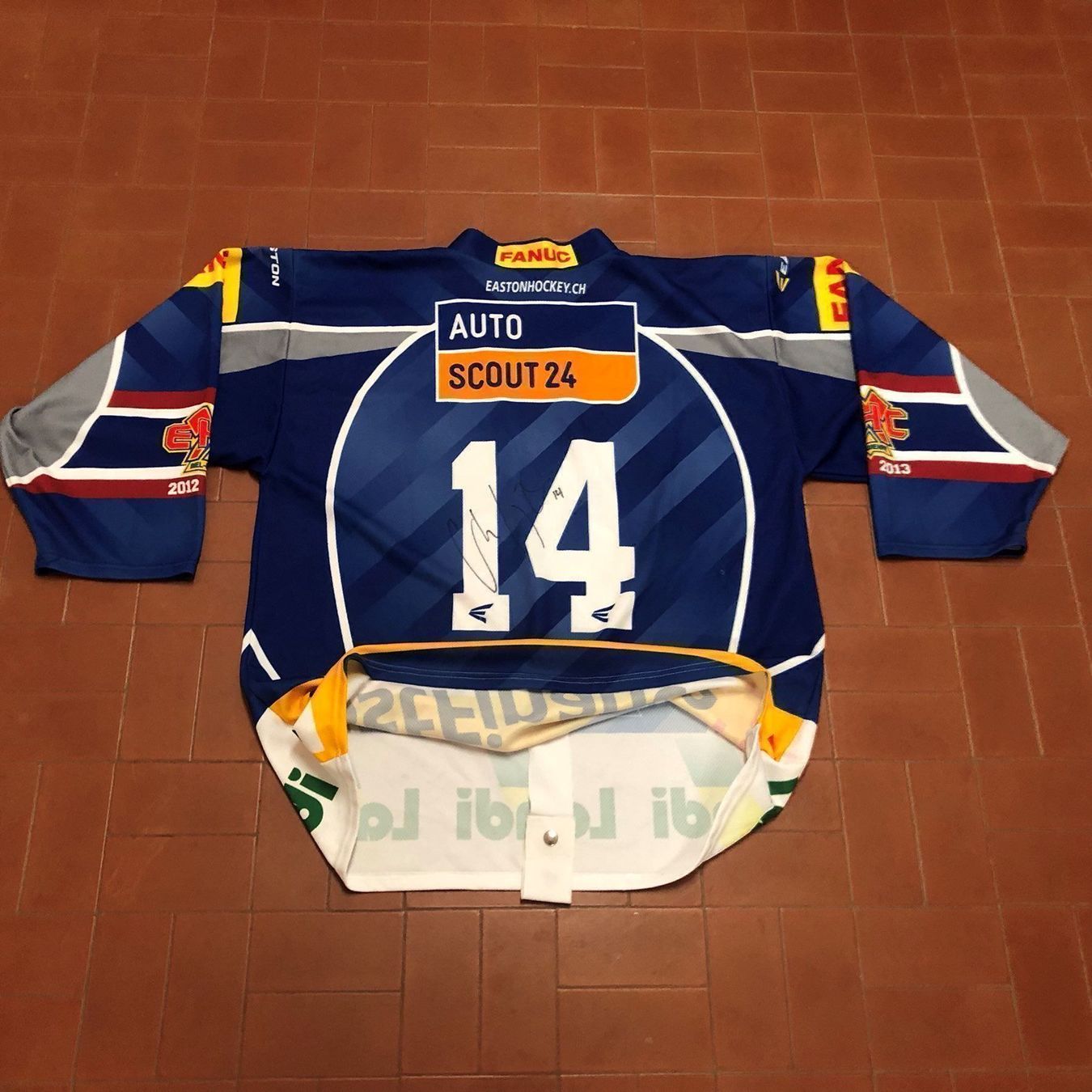 Gameworn Leibchen & Hosen: EHC Biel EHCB HCB HC Bienne Trikot – Gebraucht aus Wallisellen von theadicts77 3