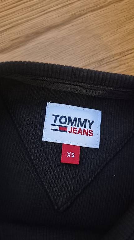 Tommy Hilfiger T-Shirts: Tommy Hilfiger T-Schirt. – Gebraucht aus Feusisberg von cts_55rn 2