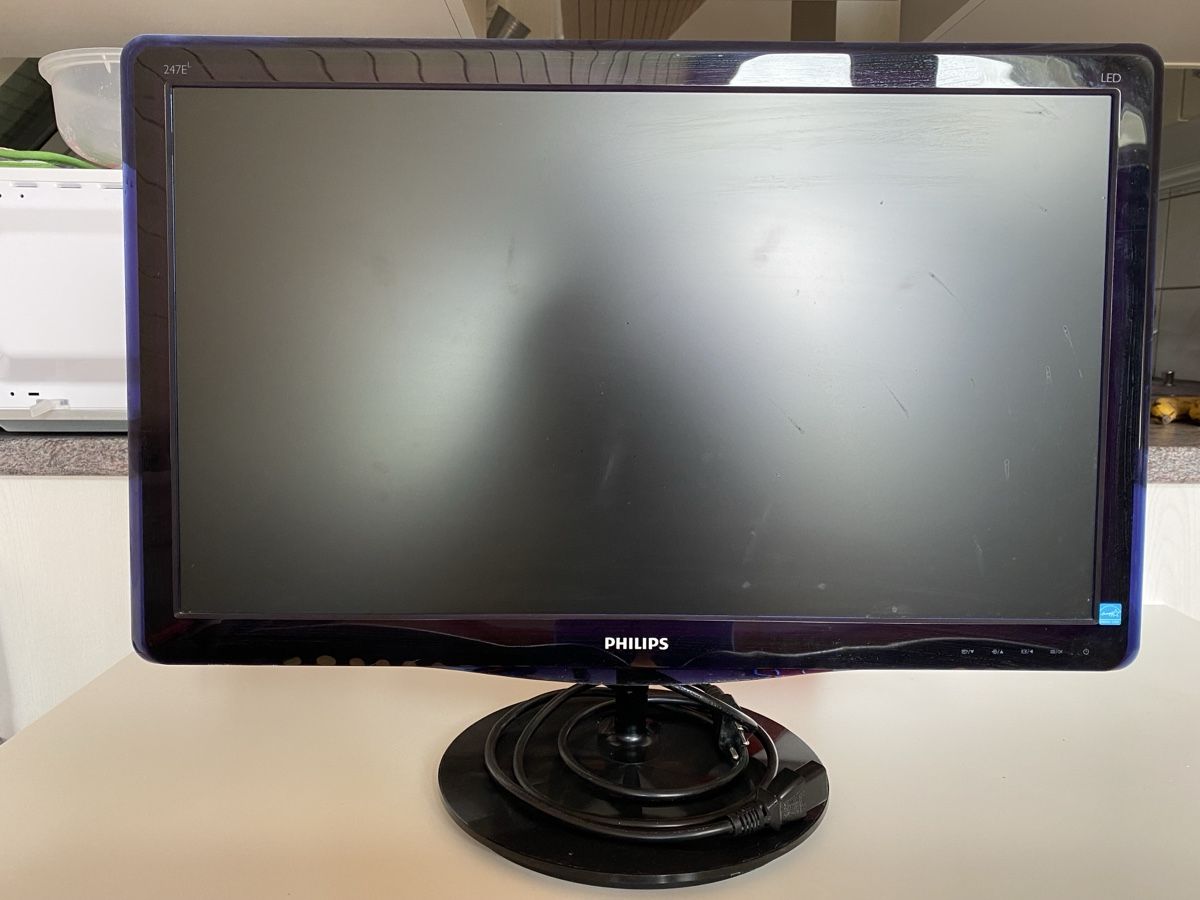 Monitor: Philips 247E LED Monitor – Usato da Dänikon ZH venduto da SalesMann