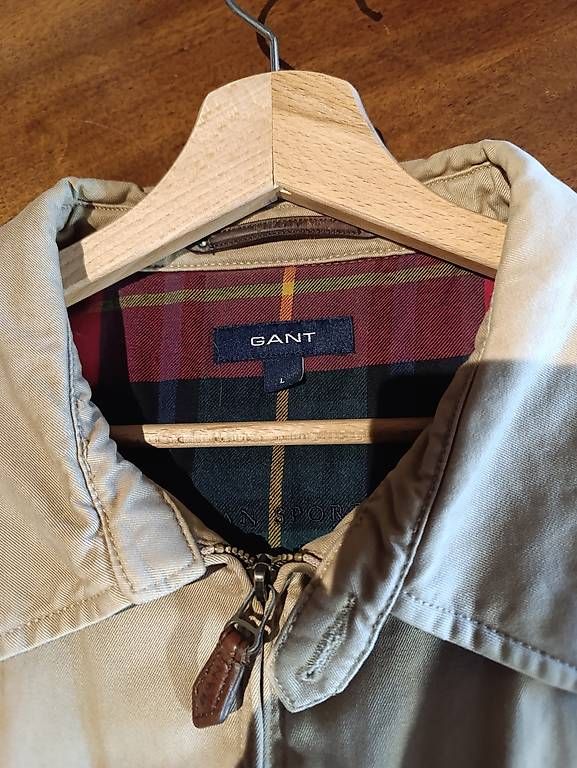 Giacche: Veste Gant beige – Usato da yvonand venduto da JeremyC25