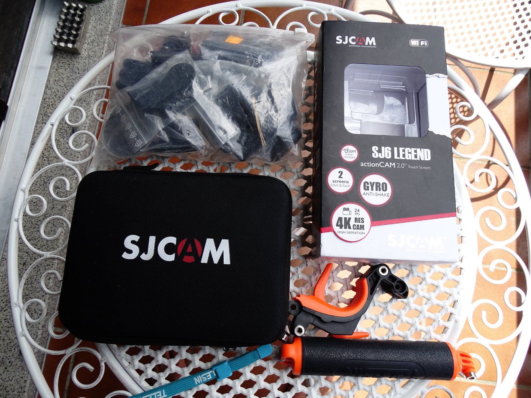 Sjcam Action Cam: Action camera SJCam - SJ6Legend – Usato da St-Légier-Chiésaz venduto da Zanzaman 1